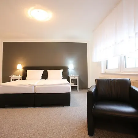 莱茵埃尔酒店 3*